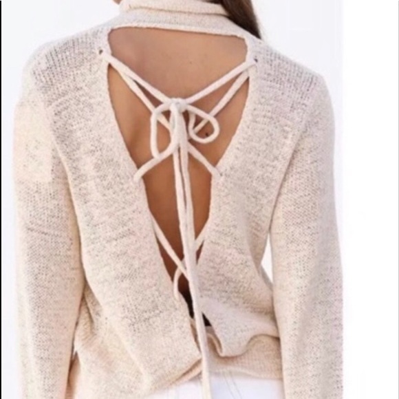 Tops - ‼️ DARK TAN KNITTED TOP ‼️